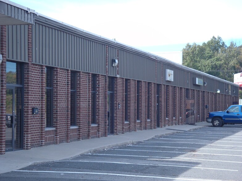 More Photos Of 1275 Bloomfield Ave, Fairfield Light Manufacturing For Lease