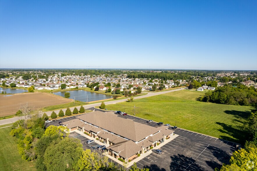 More Photos Of 45200 Card Rd, Macomb Township Office For Lease