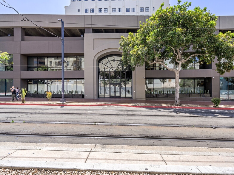 Primary Photo Of 333 C St, San Diego Storefront Retail Office For Lease