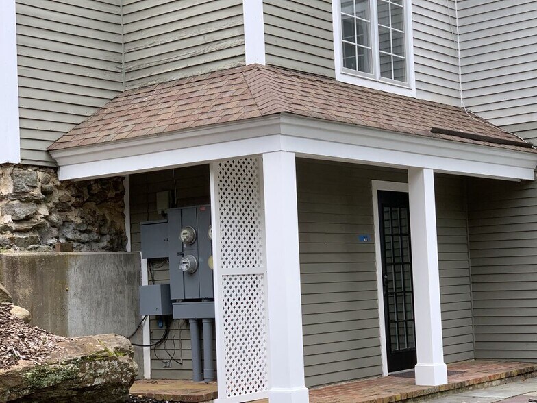 More Photos Of 23 Woodland Rd, Madison Office Residential For Lease
