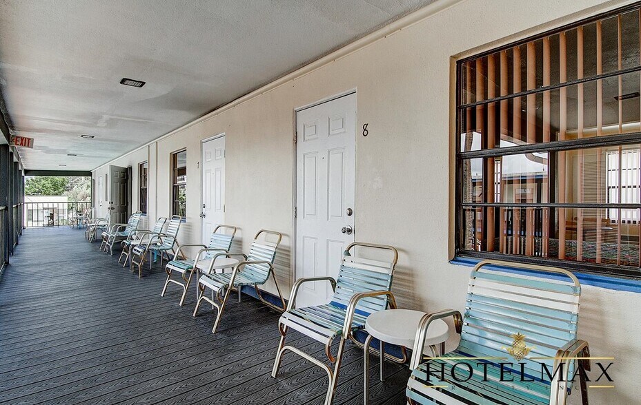 More Photos Of 653 Mandalay Ave, Clearwater Beach Hotel For Sale