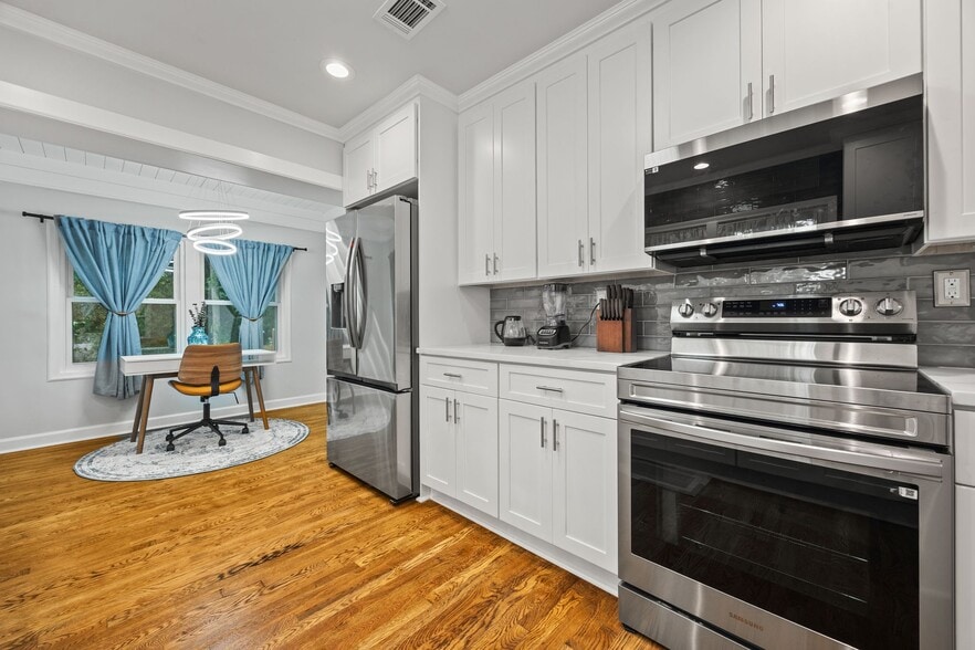 More Photos Of 10 Claire Dr, Atlanta Multifamily For Sale