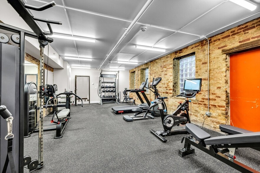 More Photos Of 707 Georgia Ave, Chattanooga Flex For Sale