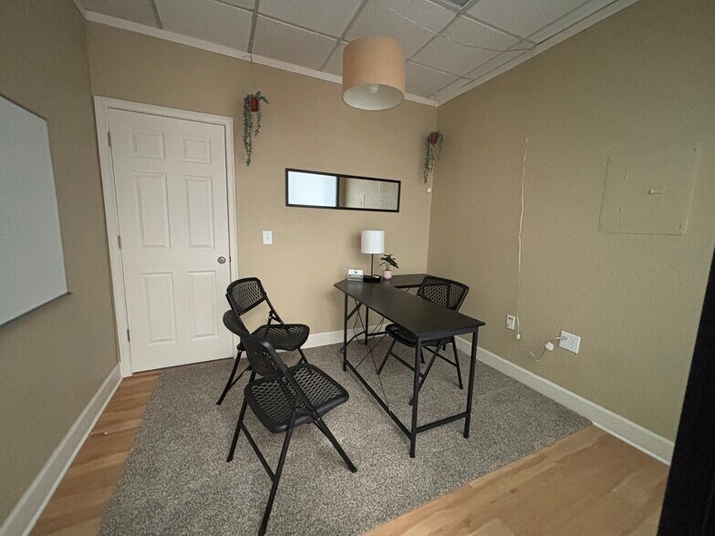 More Photos Of 1750 W Broadway, Oviedo Office For Lease