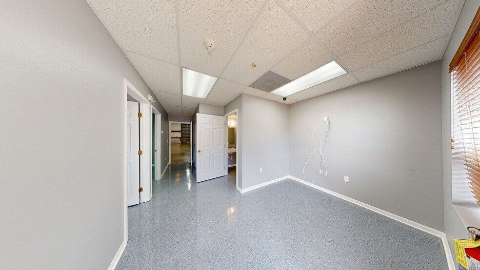Primary Photo Of 6771 Whitfield Industrial Ave, Sarasota Unknown For Lease