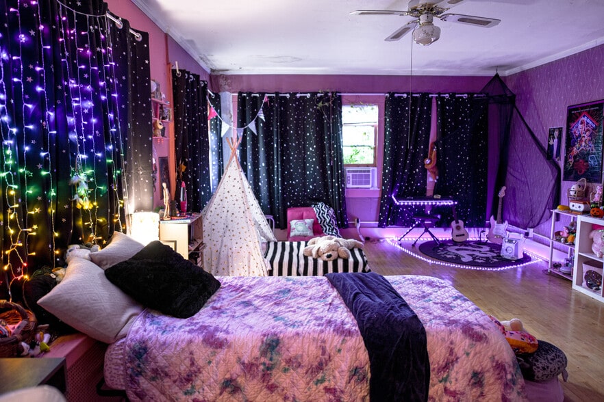 More Photos Of 200 E Vista St, Bisbee Movie Radio TVStudio For Sale