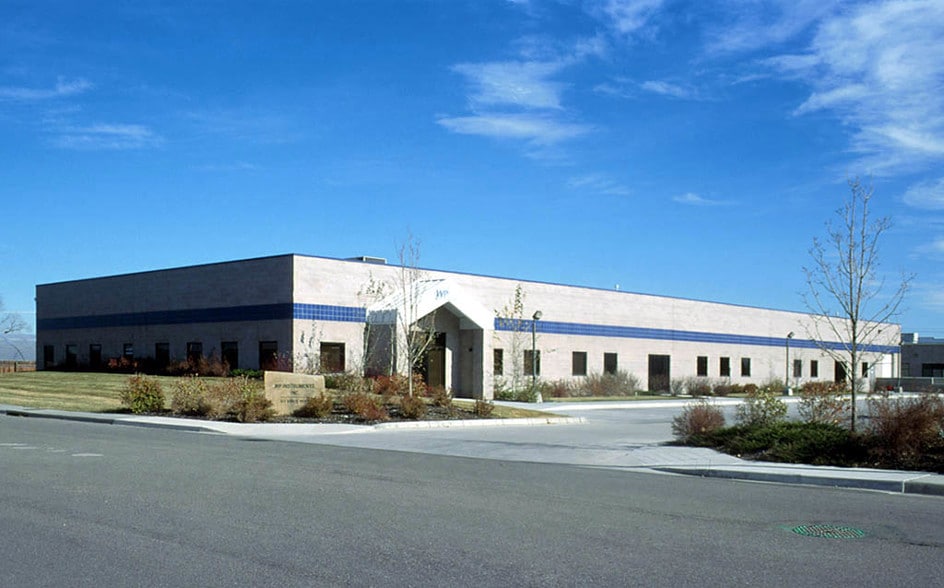 Primary Photo Of 611 Korte Way, Longmont Flex For Sale