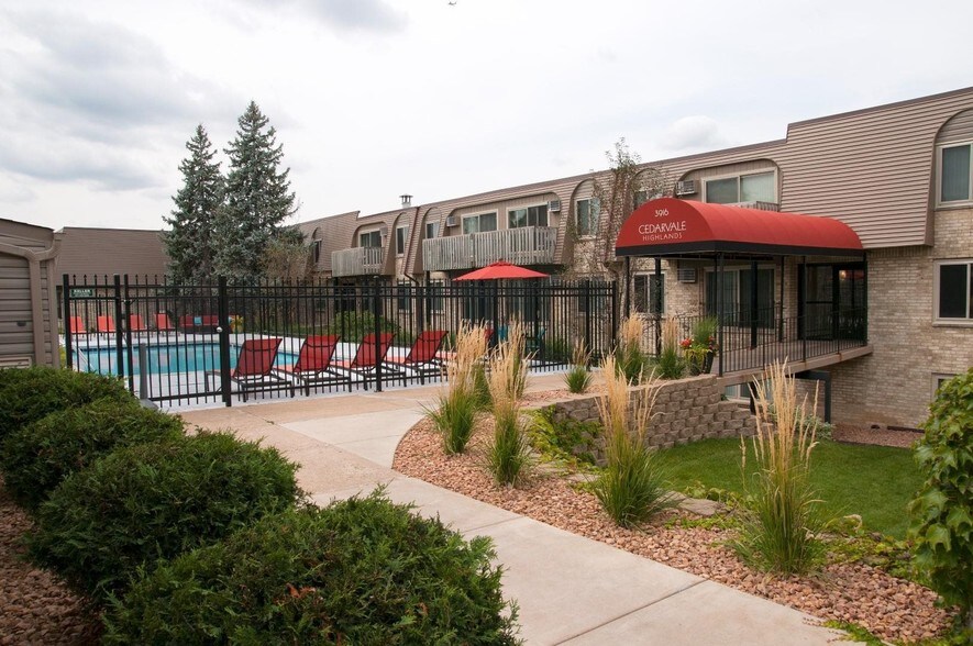 Primary Photo Of 3908 Cedar Grove Pky, Eagan Apartments For Sale