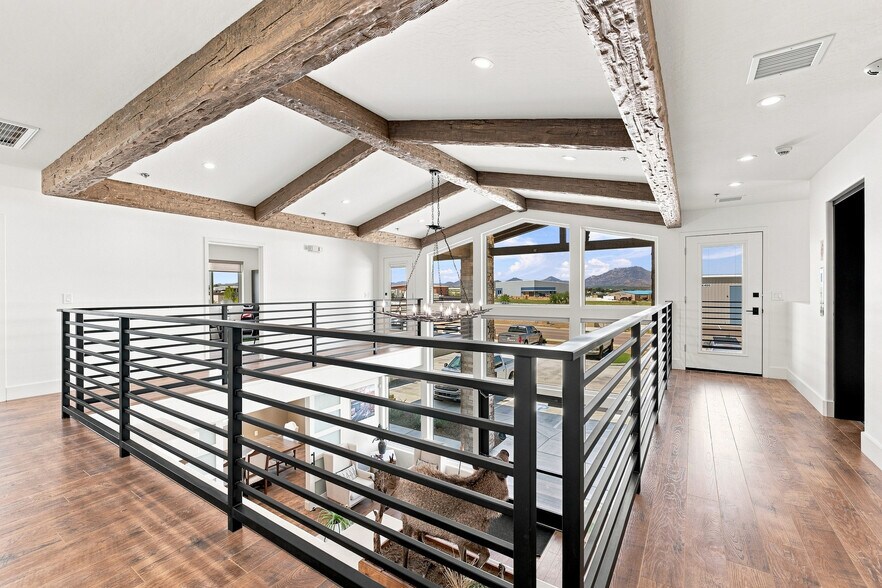 More Photos Of 2220 Taxi Way, Prescott Industrial For Sale