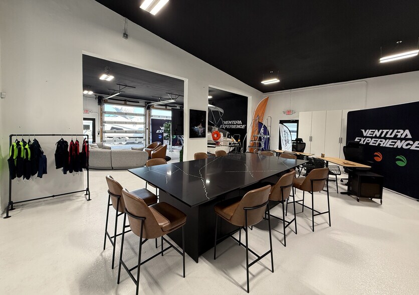 More Photos Of 401 NW 79th St, Miami Flex For Sale