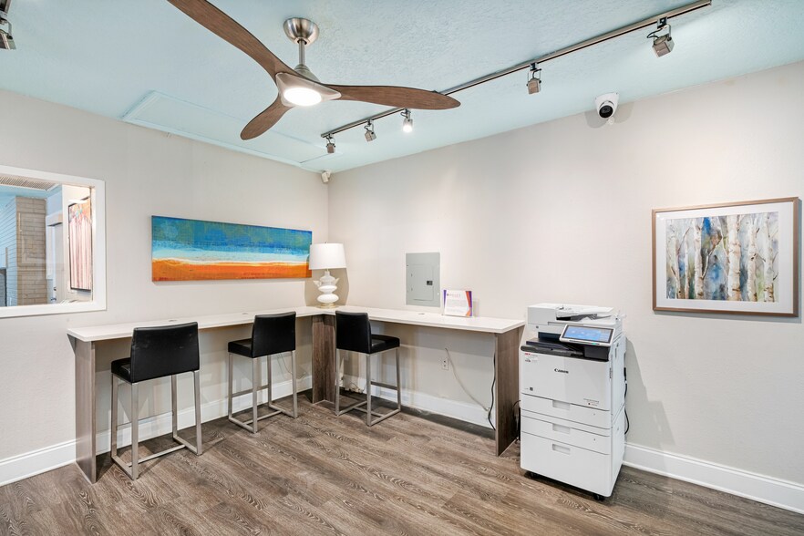 More Photos Of 2148 54th Ave S, Saint Petersburg Apartments For Sale