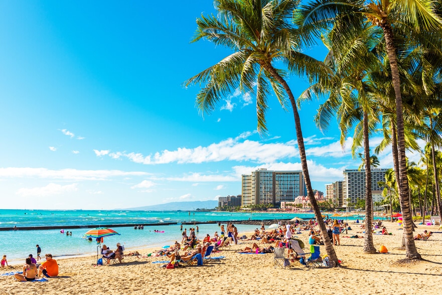 More Photos Of 353 Royal Hawaiian Ave, Honolulu Freestanding For Lease