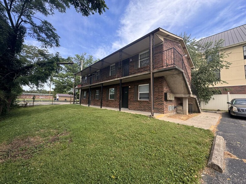 More Photos Of 4450 Dixie Hwy, Louisville Freestanding For Sale