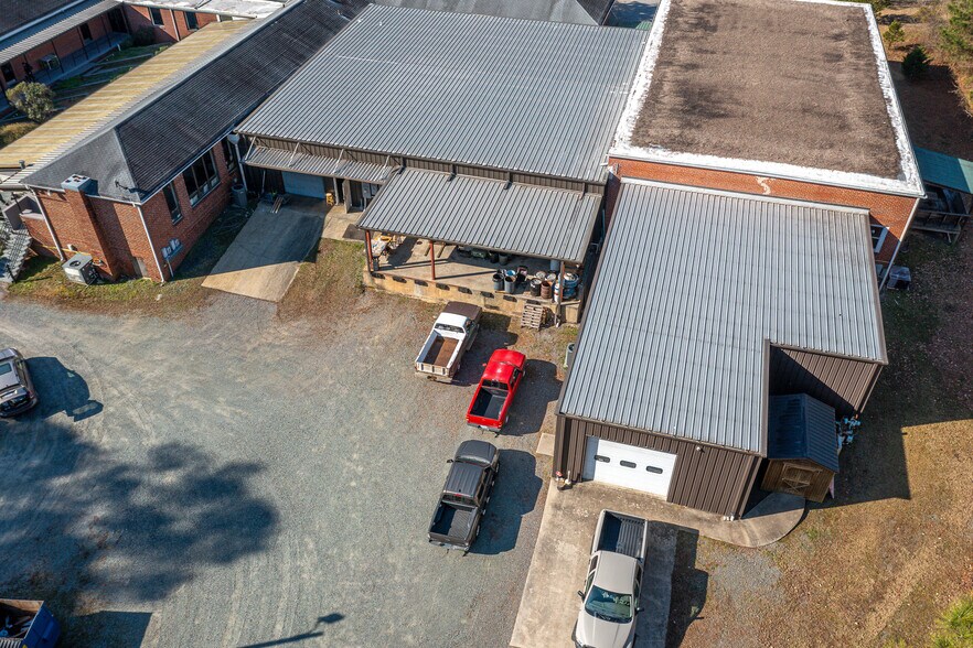 More Photos Of 1434 Farrington Rd, Apex Light Manufacturing For Sale