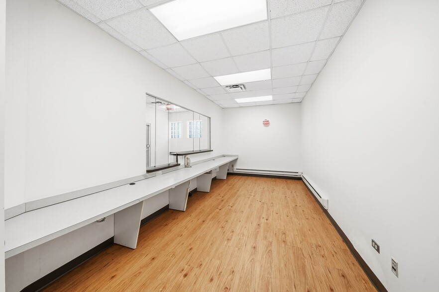 More Photos Of 6059 S Ashland Ave, Chicago Freestanding For Lease
