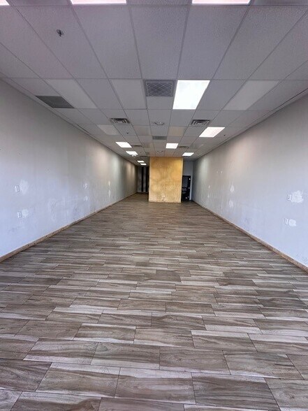 More Photos Of 9310 S Eastern Ave, Henderson Unknown For Lease