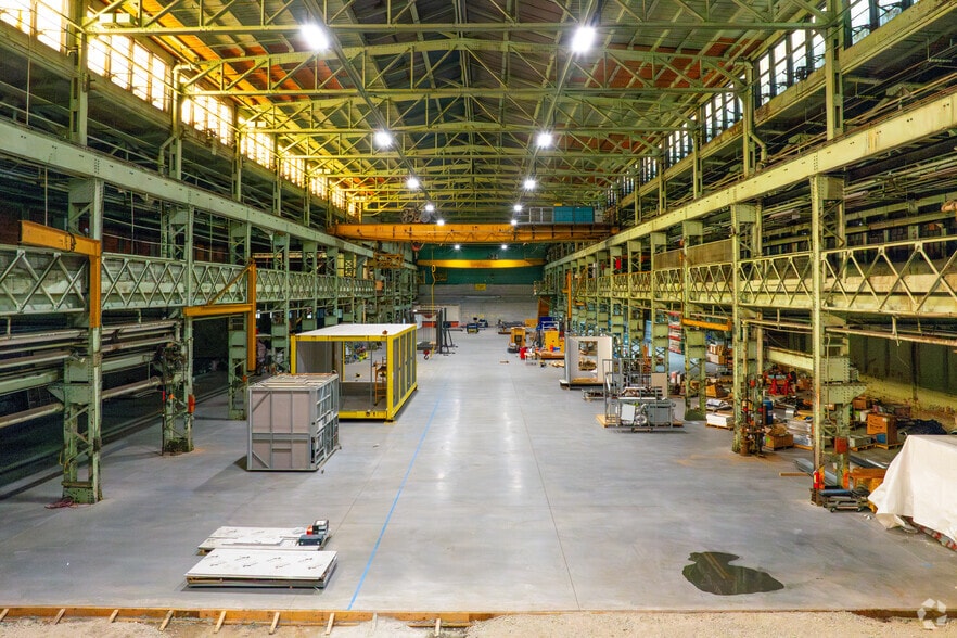 More Photos Of 500 Supor Blvd, Harrison Unknown For Lease