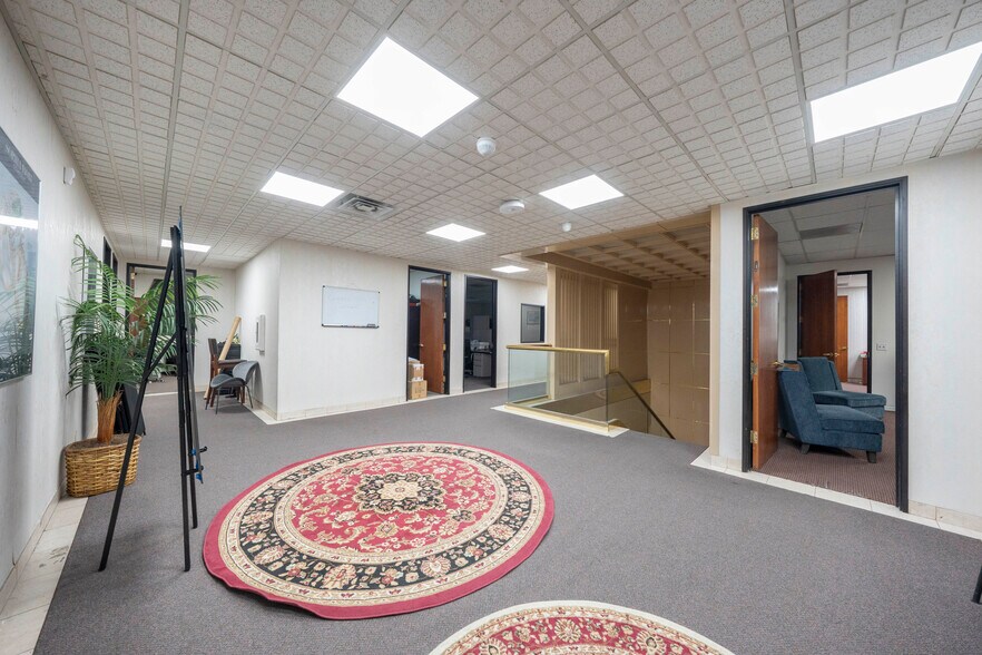 More Photos Of 910 N Amelia Ave, San Dimas Office For Lease