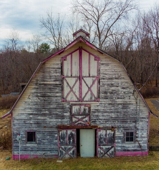 More Photos Of 203 County Route 405, Greenville Hotel For Sale