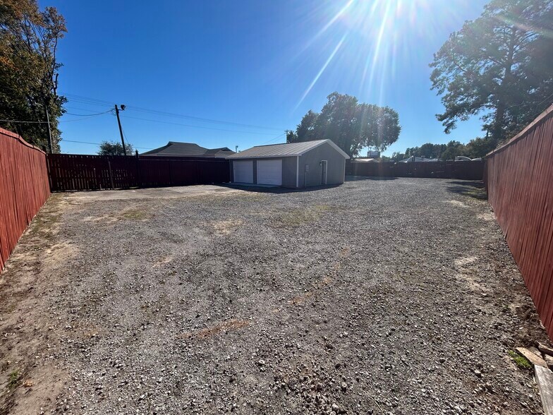 More Photos Of 17A, Moncks Corner General Retail For Sale
