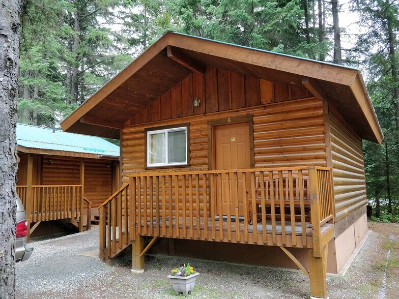 More Photos Of Mile 7 Dyea Rd, Skagway Lodge Meeting Hall For Sale