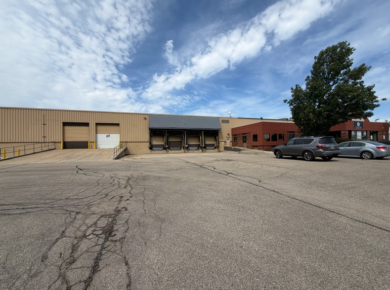 More Photos Of 3413 Eastern Ave SE, Grand Rapids Warehouse For Lease