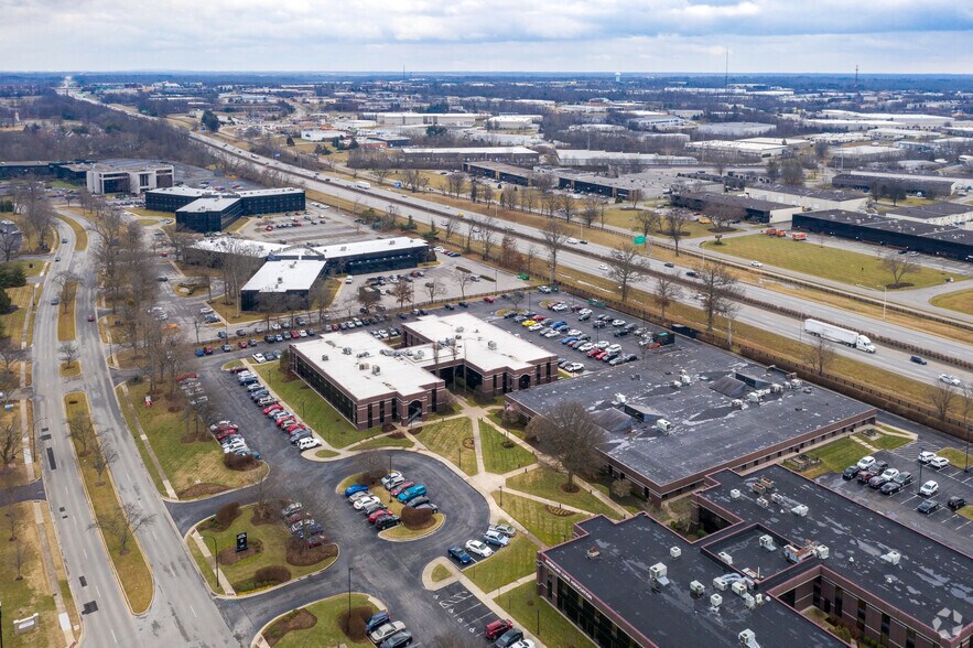 More Photos Of 10170 Linn Station Rd, Louisville Unknown For Lease
