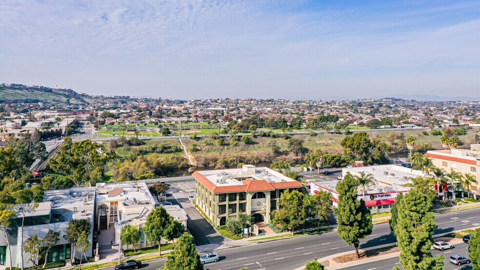 More Photos Of 23717 Hawthorne Blvd, Torrance Office For Lease