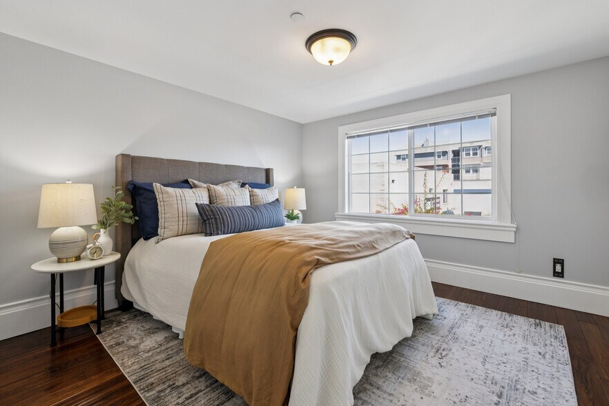 More Photos Of 917 Howard Ave, Burlingame Office Residential For Sale