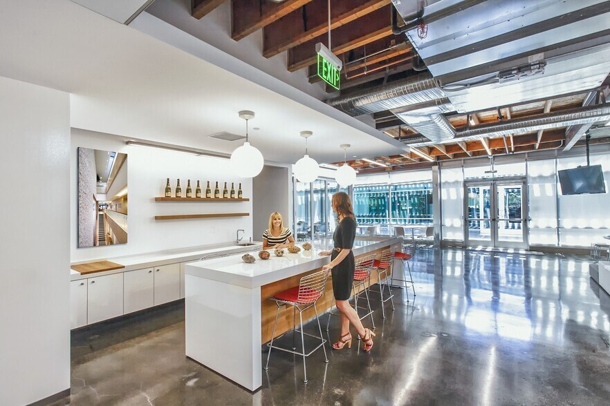 More Photos Of 17838-17880 Fitch, Irvine Loft Creative Space For Lease