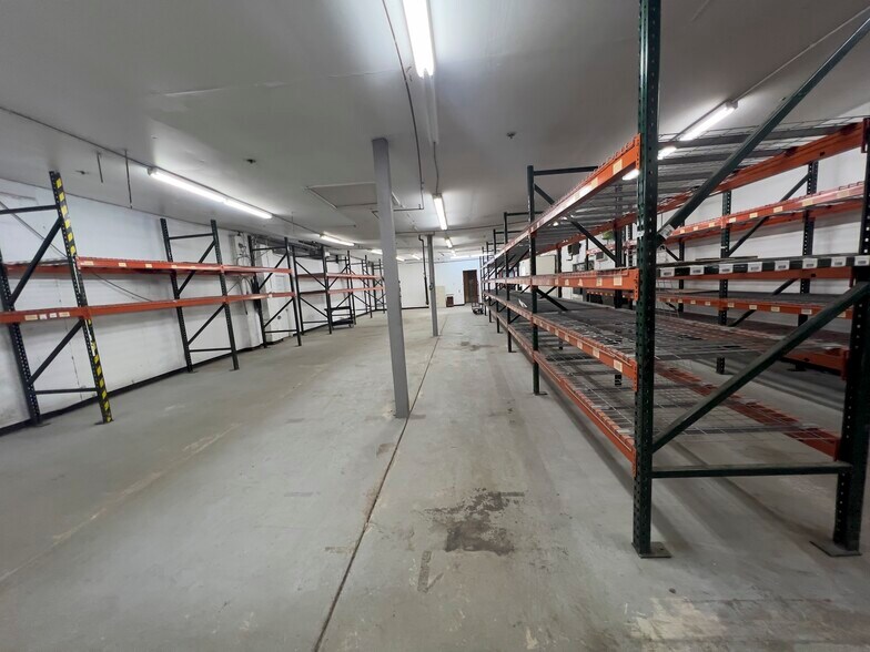 More Photos Of 2 S Plank Rd, Newburgh Warehouse For Sale