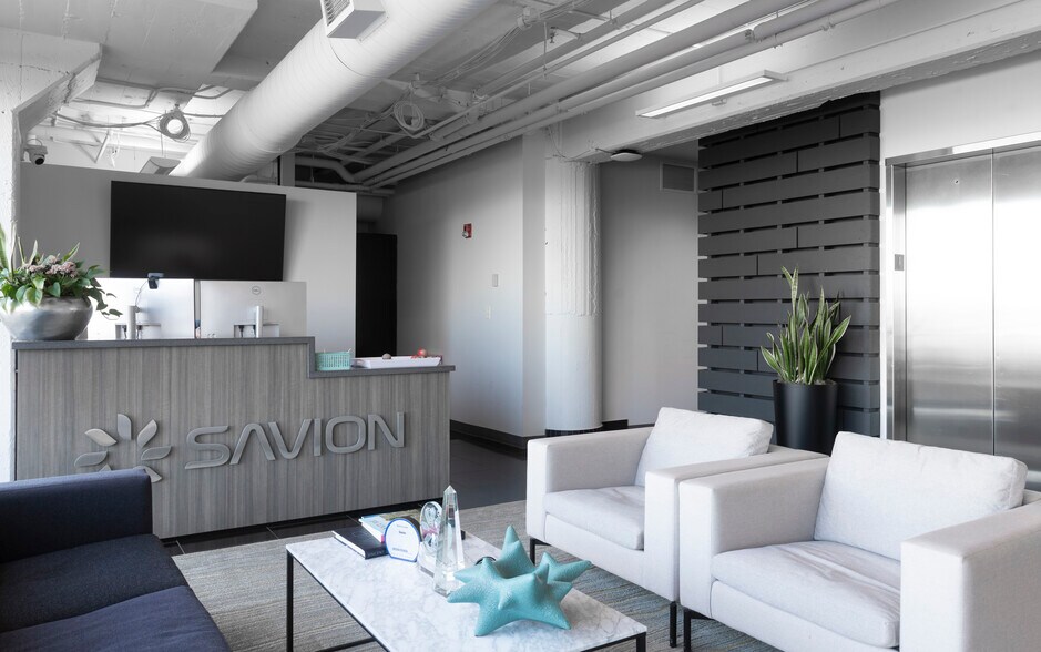 More Photos Of 416-422 Admiral Blvd, Kansas City Office For Sale