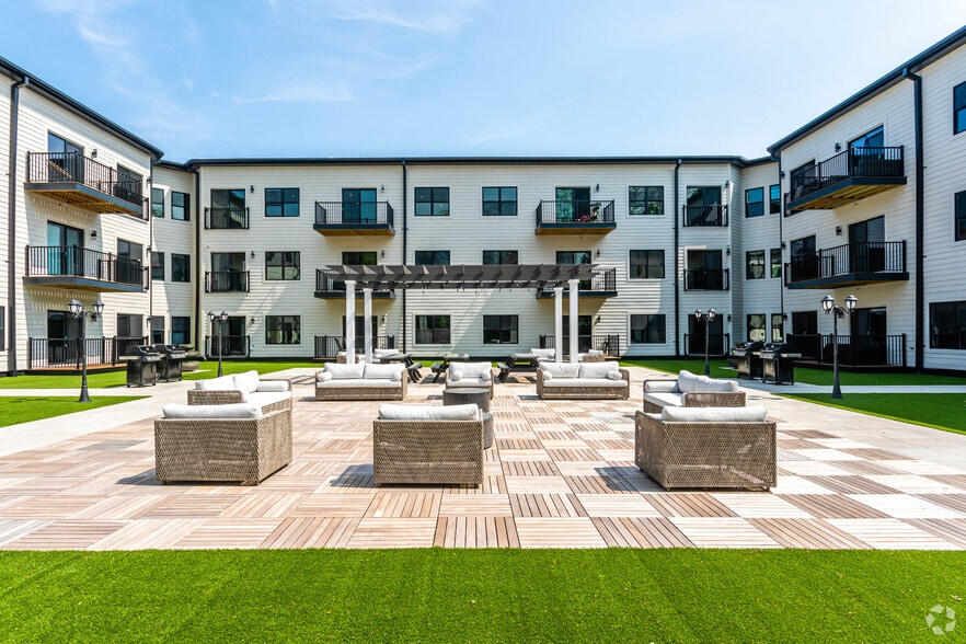 More Photos Of 829 South Ave, Plainfield Apartments For Sale