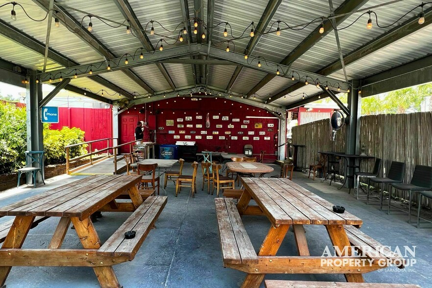 More Photos Of 987 S Packinghouse Rd, Sarasota Restaurant For Sale