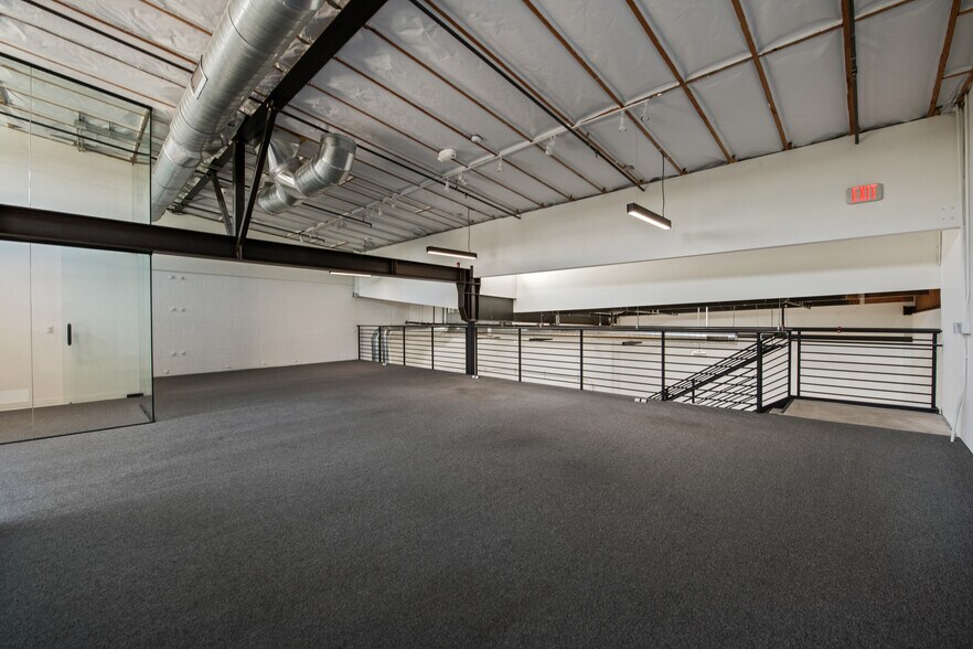 More Photos Of 3309-3323 La Cienega Pl, Los Angeles Loft Creative Space For Lease