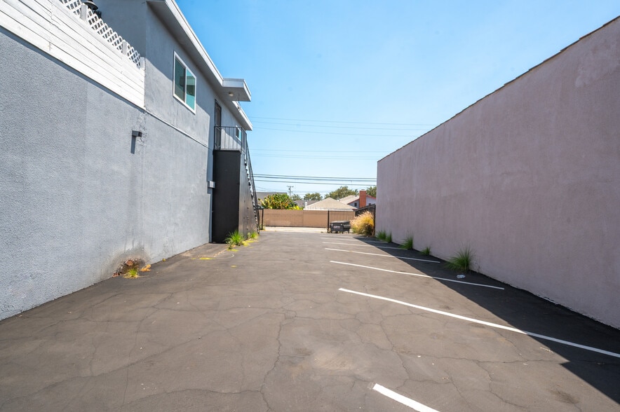 More Photos Of 2517 W Beverly Blvd, Montebello Storefront Retail Residential For Sale