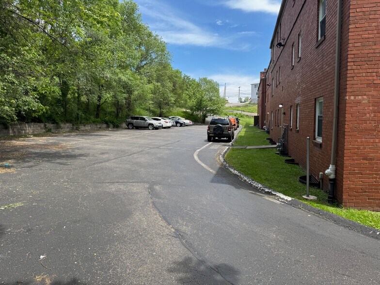 More Photos Of 3541 Laketon Rd, Pittsburgh Apartments For Sale