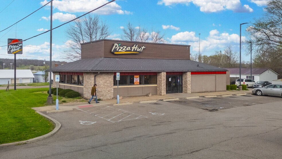 Primary Photo Of 512 Carroll St, New Lexington Restaurant For Sale