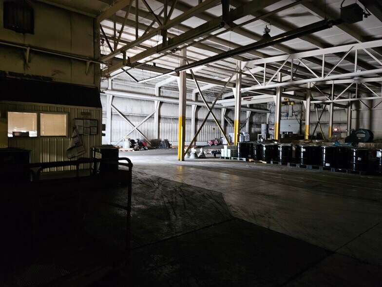 More Photos Of 1020 Industrial Park Rd, New Cumberland Warehouse For Sale