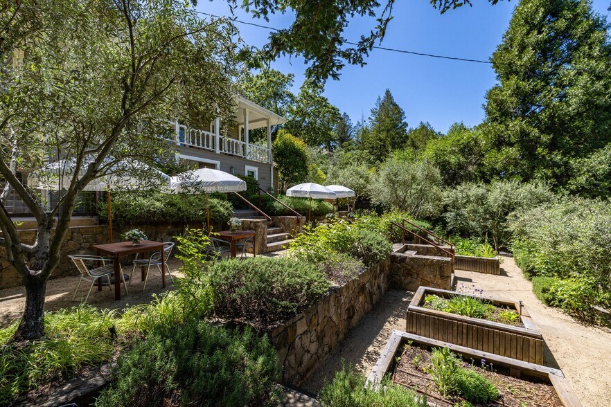 More Photos Of 1805 Foothill Blvd, Calistoga Hospitality For Sale