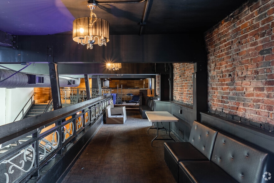 More Photos Of 2218 1st Ave, Seattle Bar For Sale