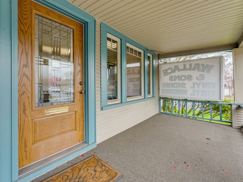 More Photos Of 737 NW Adams St, McMinnville Office For Sale