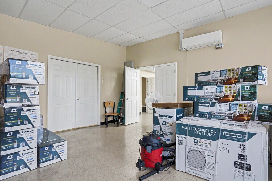 More Photos Of 1615 W Okmulgee St, Muskogee Freestanding For Sale