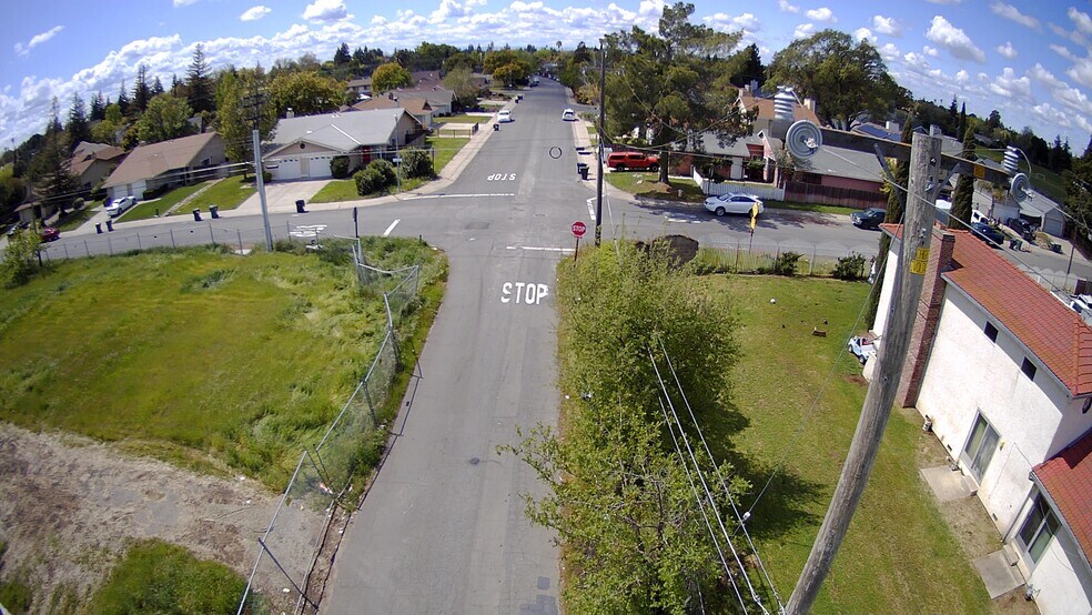 More Photos Of 7509 Persimmon Ave, Sacramento Land For Sale