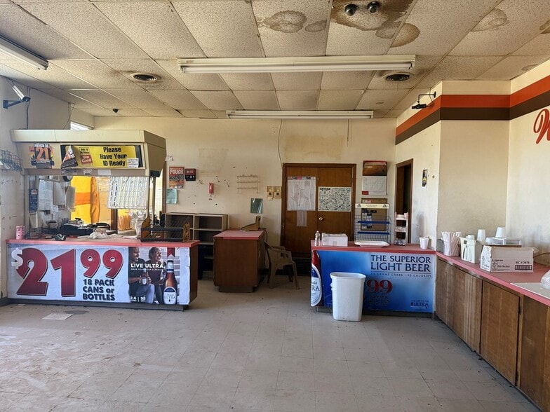 More Photos Of 1105 E US Highway 180, Snyder Convenience Store For Sale