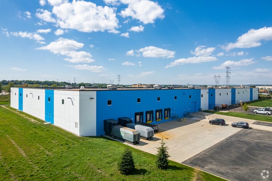 More Photos Of 1451 Dean Lakes Trl, Shakopee Manufacturing For Lease