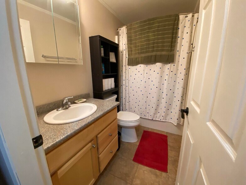 More Photos Of 1121 Old Lakelse Lake Dr, Terrace Apartments For Sale