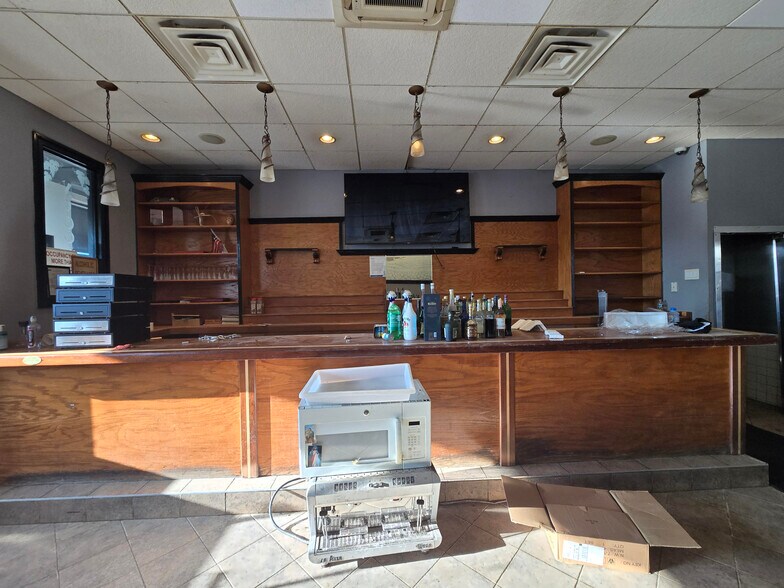 More Photos Of 4842 Arthur Kill Rd, Staten Island Flex For Lease
