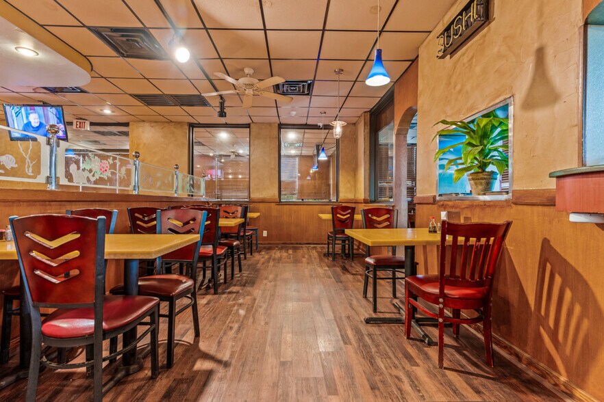 More Photos Of 509 US Highway 271 N, Gilmer Flex For Sale