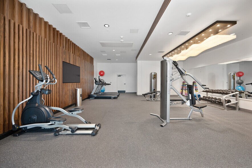 More Photos Of 5570 Rosemead Blvd, Temple City Apartments For Lease